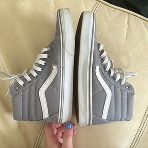 Grey high top women’s vans